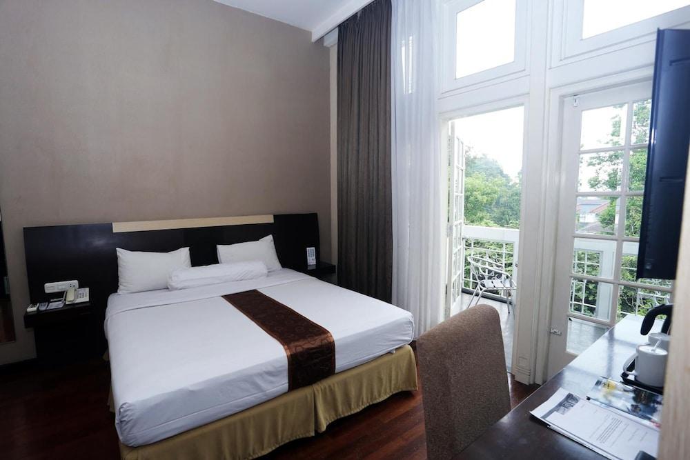 Hotel Vio Cimanuk 3*